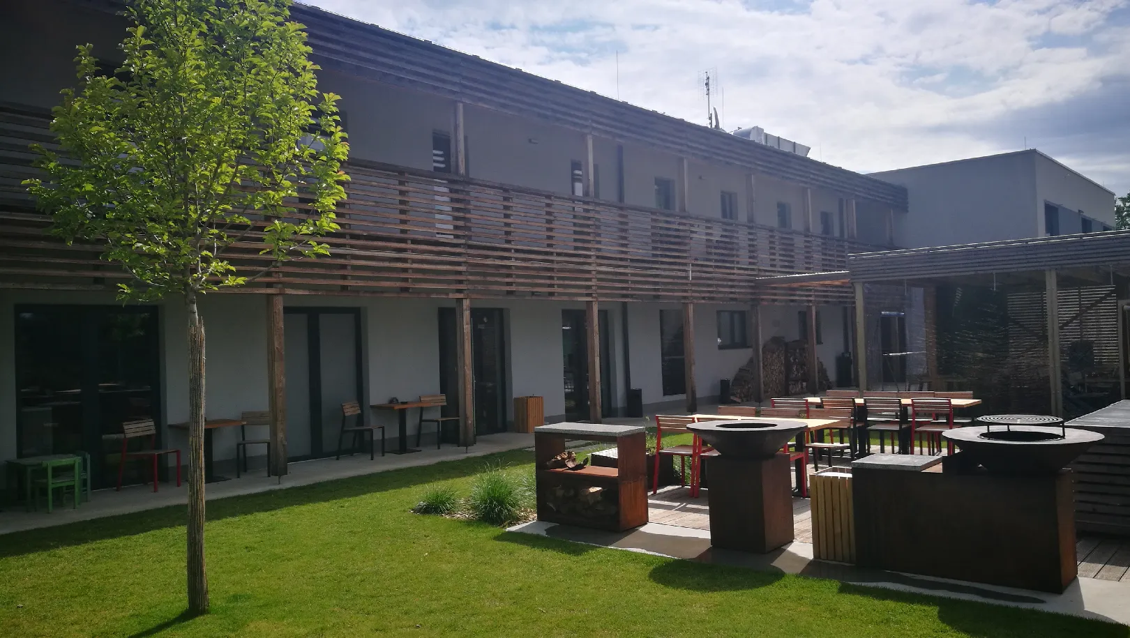 Restaurace KamJinam Brno – Bystrc, Kamechy